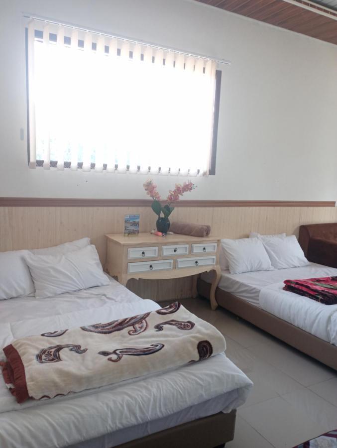 Villa Madinna Dieng Diyeng ภายนอก รูปภาพ